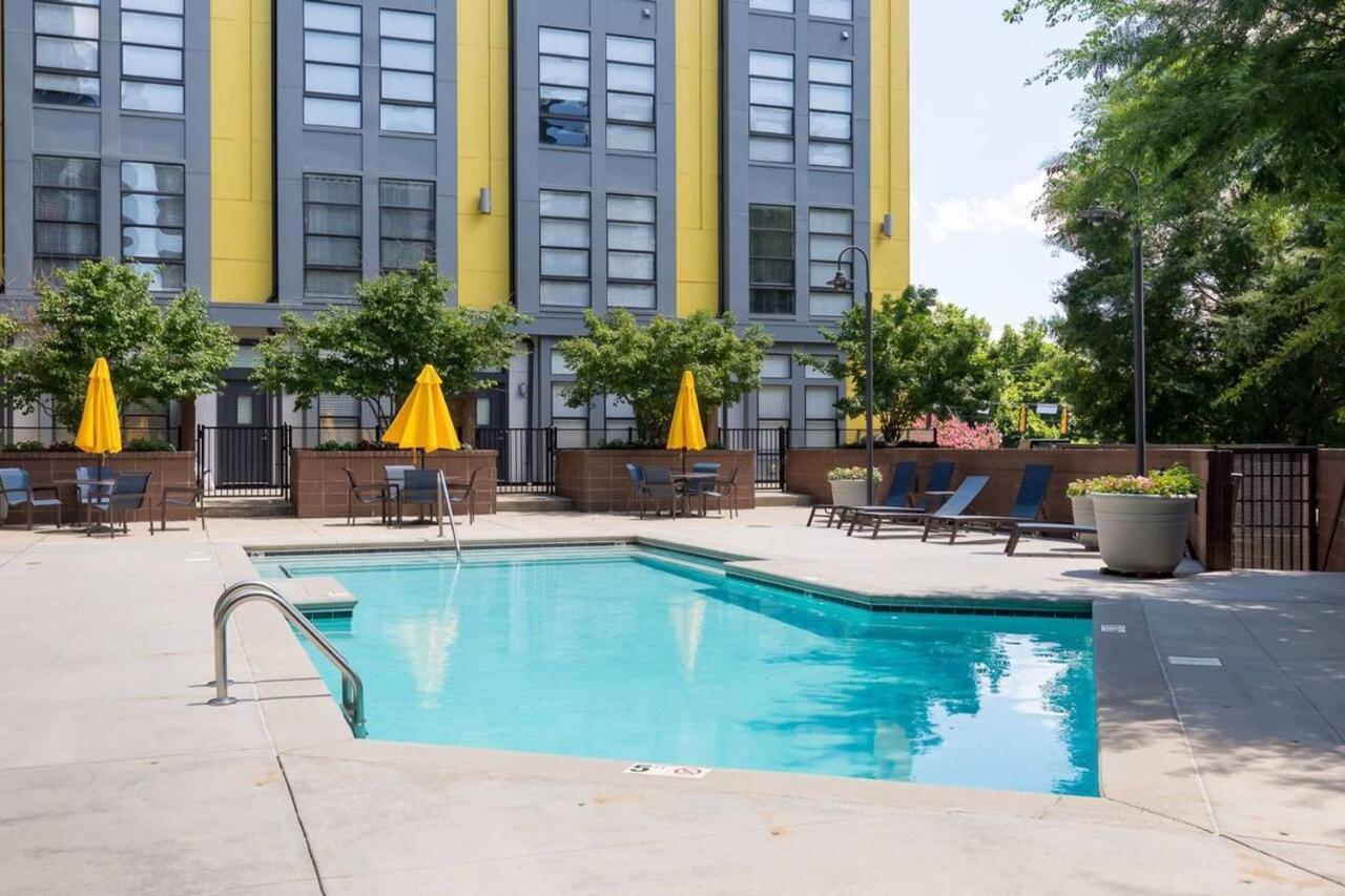 Trifecta Ace Location Pool & Gym Superhost Apartment Charlotte Exterior photo