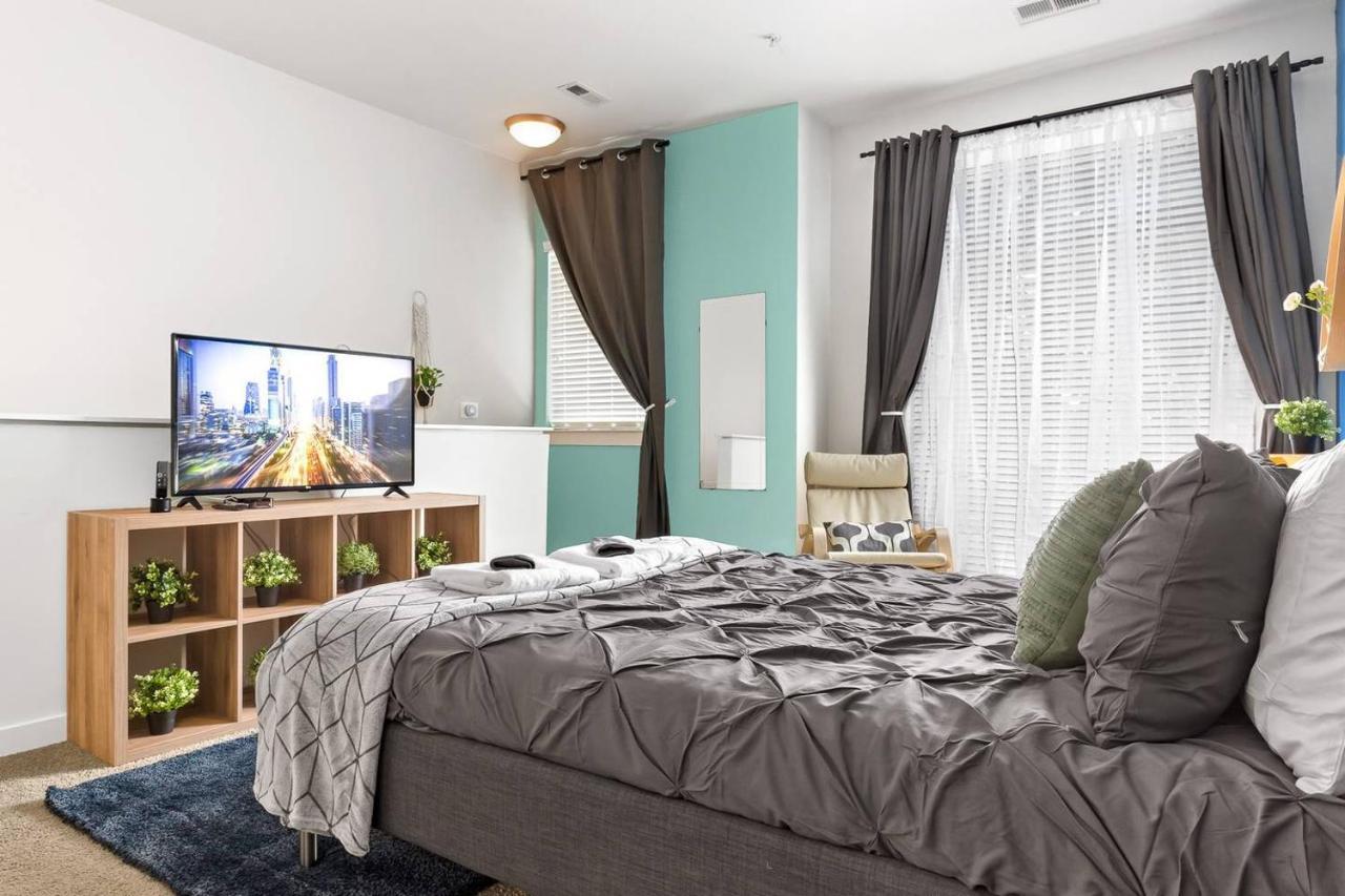 Trifecta Ace Location Pool & Gym Superhost Apartment Charlotte Exterior photo